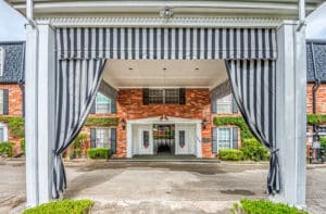 8401 N New Braunfels Ave, Unit #327