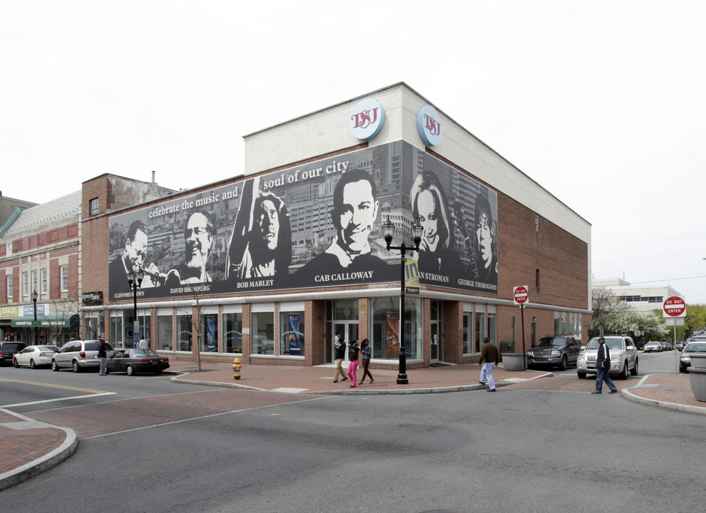 619-627 N Market St in Wilmington, DE - Building Photo