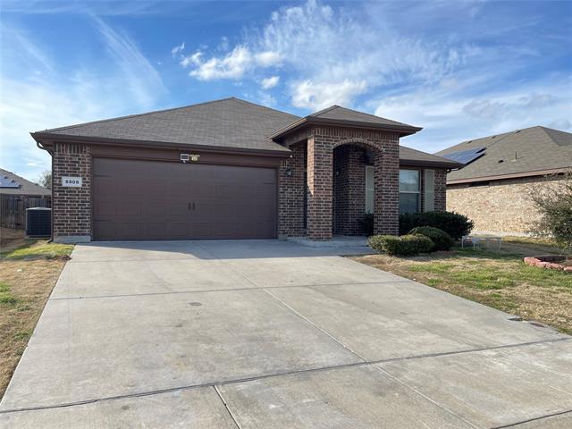 8808 Guard Hill Dr in Fort Worth, TX - Building Photo - Building Photo