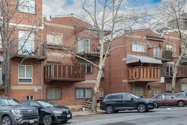 25 Ross St in Brooklyn, NY - Foto de edificio - Building Photo