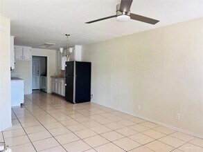 416 E Tulip Ave, Unit 1 in McAllen, TX - Building Photo - Building Photo