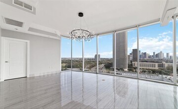 3333 Allen Pkwy in Houston, TX - Building Photo - Building Photo