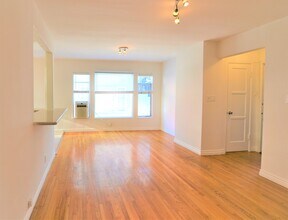 728 N Edinburgh Ave, Unit 728 in Los Angeles, CA - Building Photo - Building Photo