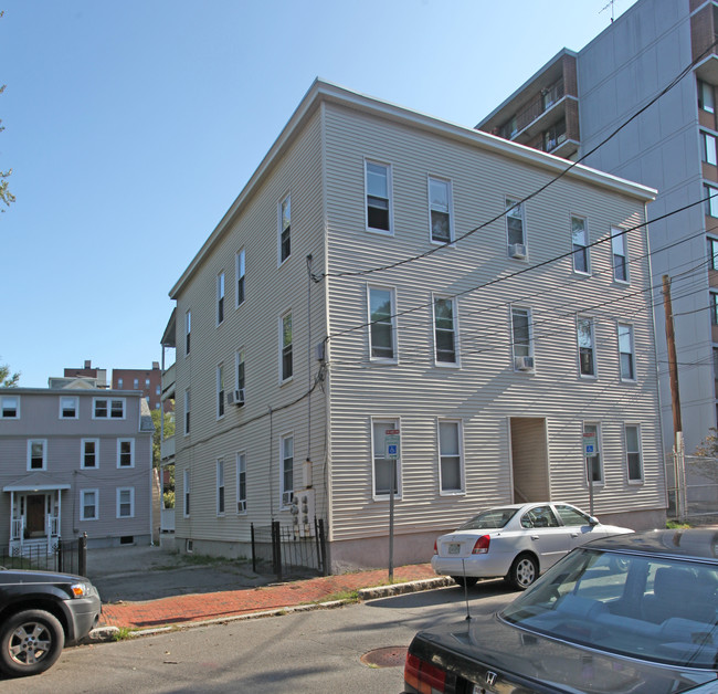 423-429 Franklin St in Cambridge, MA - Building Photo - Building Photo