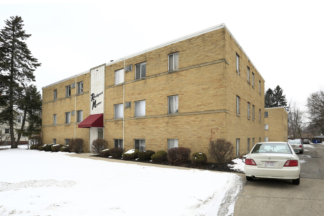 Rockport Manor in Fairview Park, OH - Building Photo