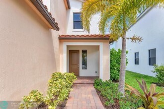 16216 Sea Turtle Pl in Westlake, FL - Building Photo - Building Photo