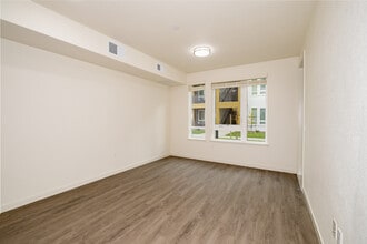 The Lyla in Elk Grove, CA - Building Photo - Interior Photo