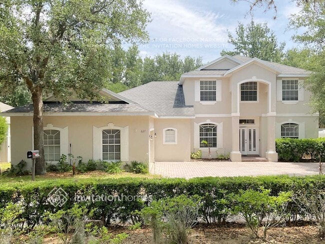 property at 627 Errol Pkwy