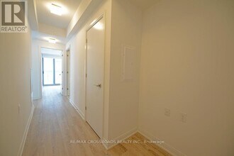 50A-3250 Charles St E in Toronto, ON - Building Photo - Building Photo