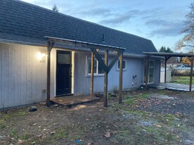 605-98ths 98th St S in Tacoma, WA - Building Photo