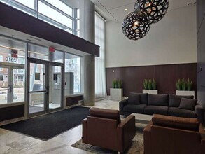 2510-2109 109 St NW in Edmonton, AB - Building Photo - Building Photo