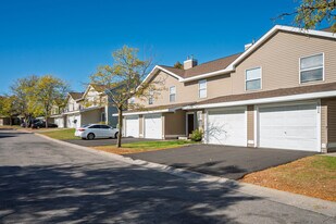 Timber Ridge Townhomes in Burnsville, MN - Building Photo