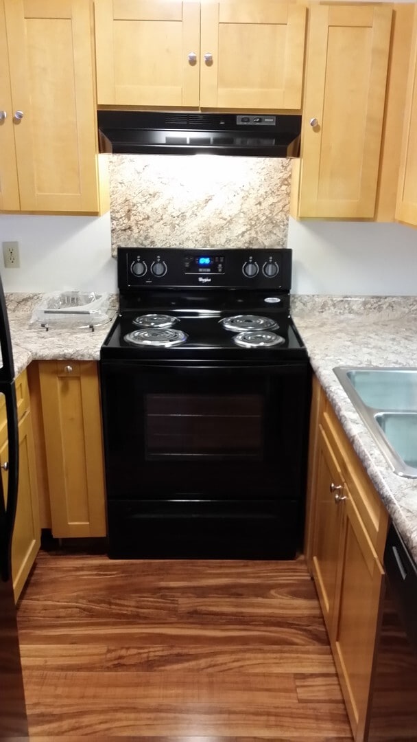 property at 3740 Lower Honoapiilani Rd
