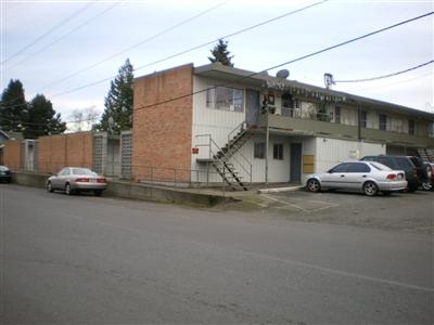 Crown Colony Apartment in Seattle, WA - Building Photo