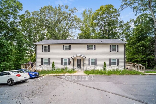 property at 615 Dumaine St