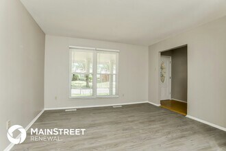 3717 Argonne Forest Dr in Florissant, MO - Building Photo - Building Photo