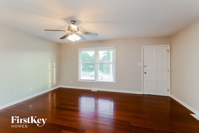 4210 Huff Rd in Archdale, NC - Foto de edificio - Building Photo