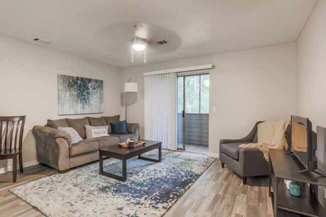 Auburn Flats in Auburn, AL - Foto de edificio - Interior Photo