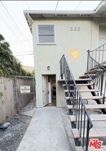 385 Redondo Ave in Long Beach, CA - Building Photo - Building Photo