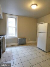 542 E Woodlawn St in Philadelphia, PA - Building Photo - Building Photo