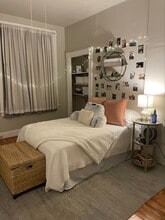 2322 Stratford Ave in Cincinnati, OH - Foto de edificio - Building Photo