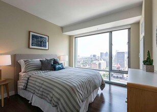 77 Exeter St in Boston, MA - Foto de edificio - Building Photo