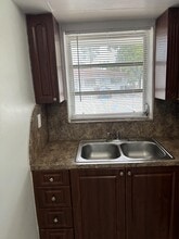 4152 SW 24th Ct in Fort Lauderdale, FL - Building Photo - Building Photo