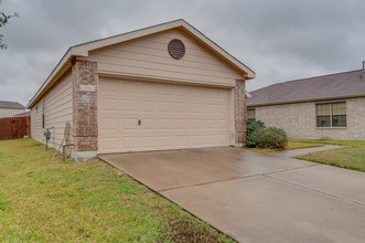 15911 Arapaho Bend Ln in Cypress, TX - Building Photo - Building Photo