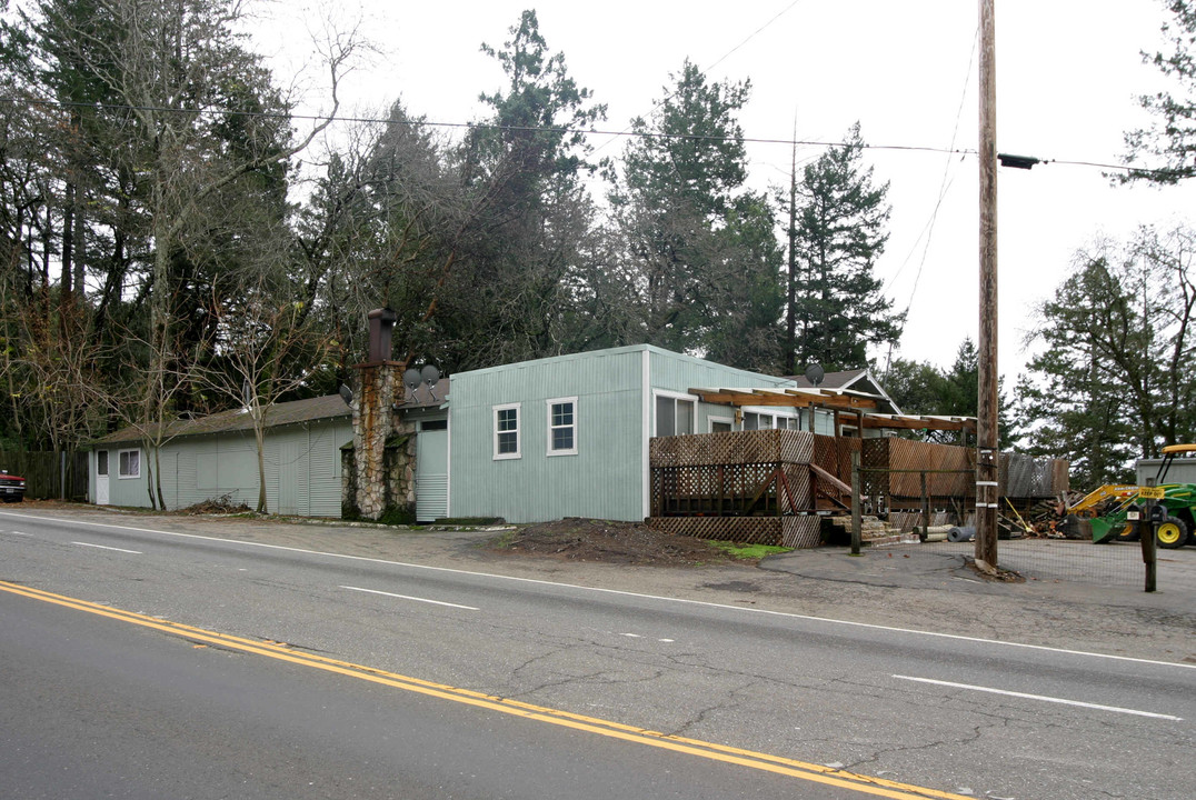 4410 Lake County Hwy in Calistoga, CA - Foto de edificio