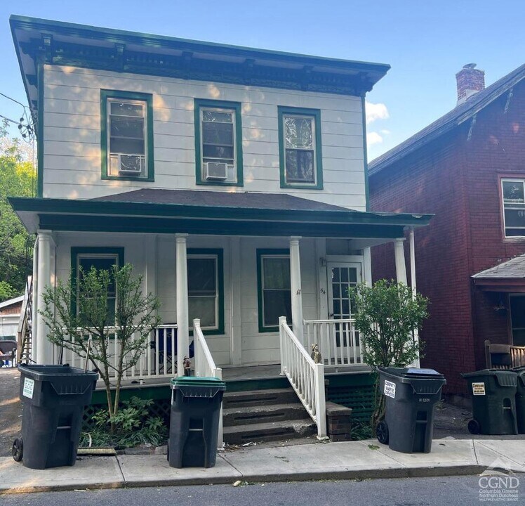 54 Division St in Catskill, NY - Building Photo