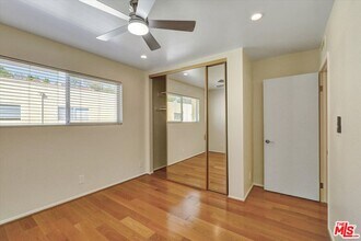 9634 Via Rimini in Burbank, CA - Building Photo - Building Photo