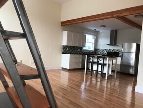 1556 Northwest Ballard Way, Unit Unit#1 in Seattle, WA - Building Photo - Building Photo