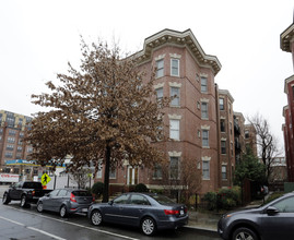 1418 W St NW in Washington, DC - Building Photo - Building Photo