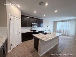 1997 E Wetleaf Pl in Casa Grande, AZ - Building Photo - Building Photo