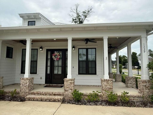 1339 Verbena Pl in Niceville, FL - Building Photo - Building Photo