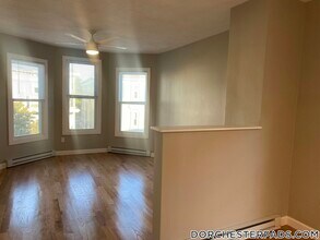 1084 Dorchester Ave in Boston, MA - Building Photo - Building Photo