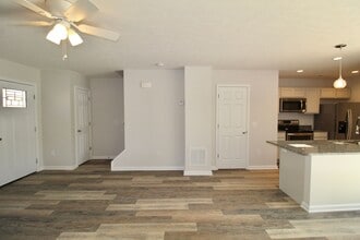 3015 Locust Grv Ct in Harrisonburg, VA - Building Photo - Building Photo