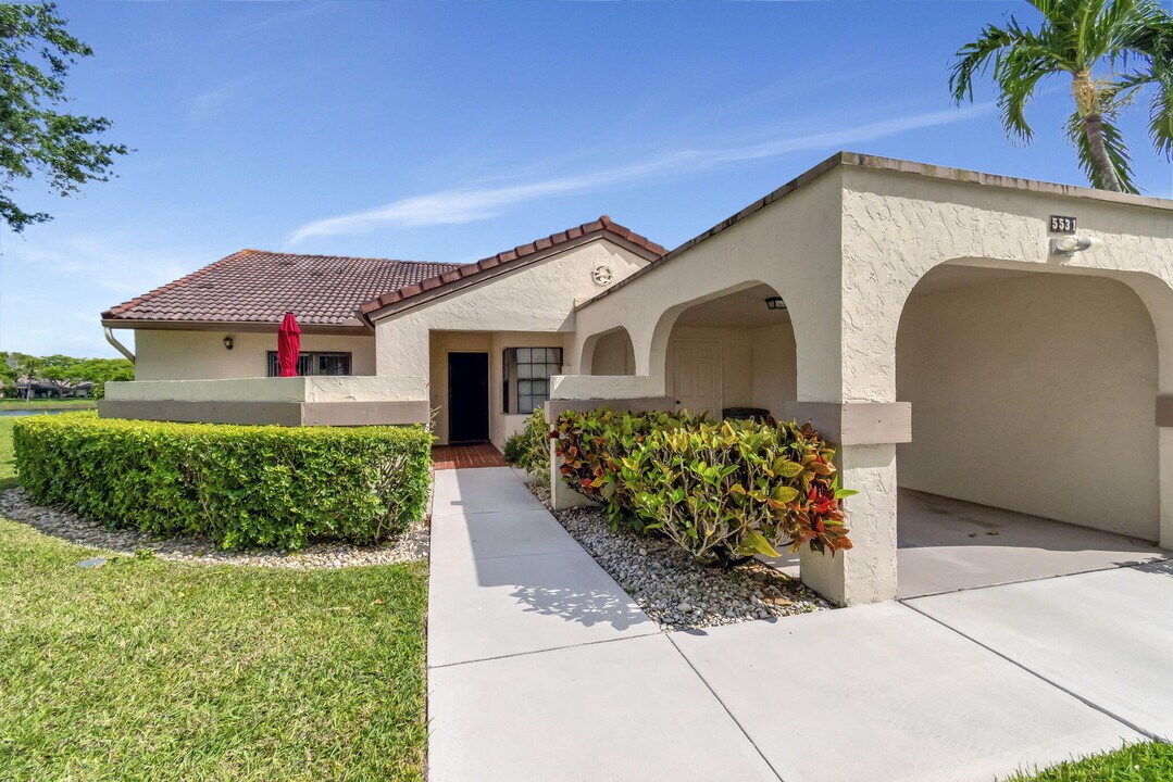 5531 Parkwalk Cir E in Boynton Beach, FL - Foto de edificio