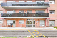 1051-1061 Seneca Av in Mississauga, ON - Building Photo - Building Photo