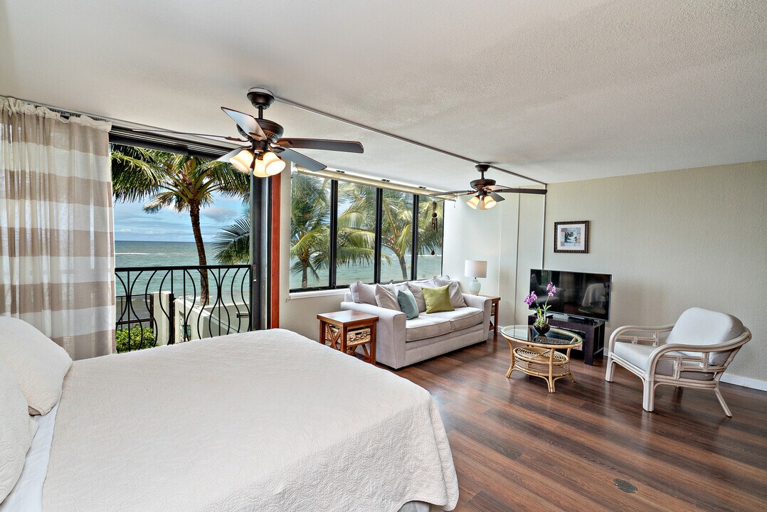 68.121 Au St in Waialua, HI - Building Photo