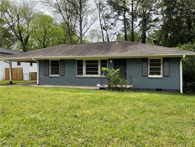 property at 349 Laquita Dr SE