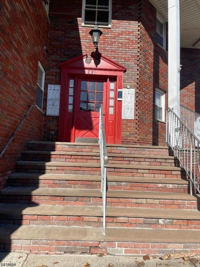 property at 281 Bloomfield Ave