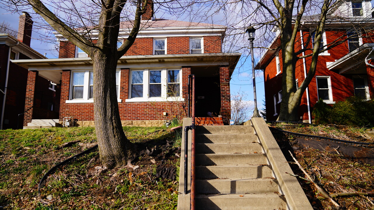 6345 Morrowfield Ave in Pittsburgh, PA - Building Photo