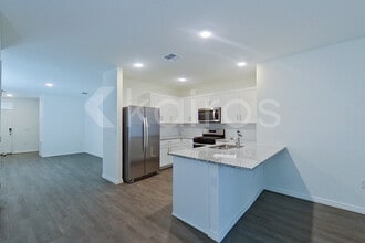 32002 Katelin Cir in Leesburg, FL - Building Photo - Building Photo