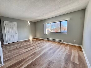 837 River St, Unit 14 in Boston, MA - Building Photo - Building Photo