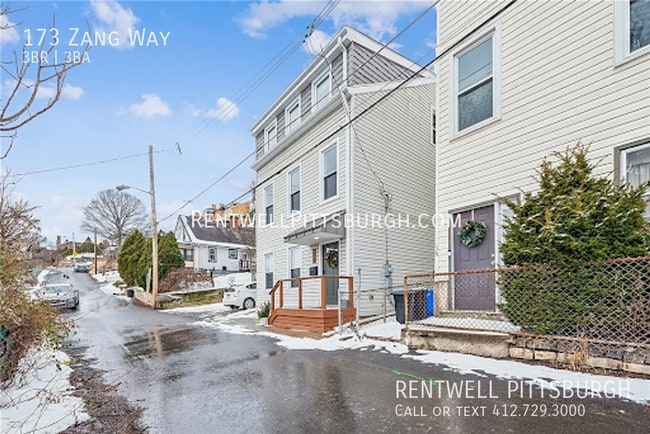 173 Zang Way in Pittsburgh, PA - Building Photo - Building Photo