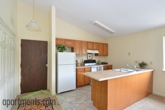 Camelot Square Apartments in Canandaigua, NY - Building Photo - Interior Photo