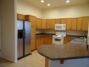 8044 W Beck Ln in Peoria, AZ - Building Photo - Building Photo