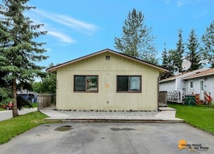 3490 Harrier Cir in Anchorage, AK - Building Photo - Building Photo