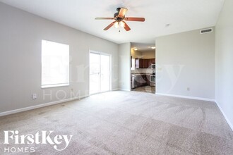 895 Grandiflora Dr in Greenwood, IN - Building Photo - Building Photo